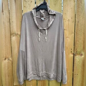 Women's Plus Solid Long Sleeve Lightweight Drawstring Hoodie